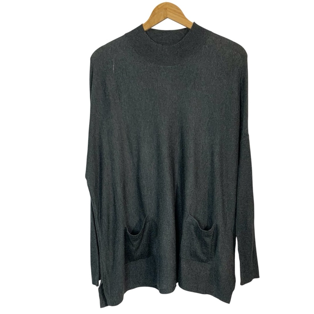 ROMEO + JULIET Couture Oversized Sweater Sz L